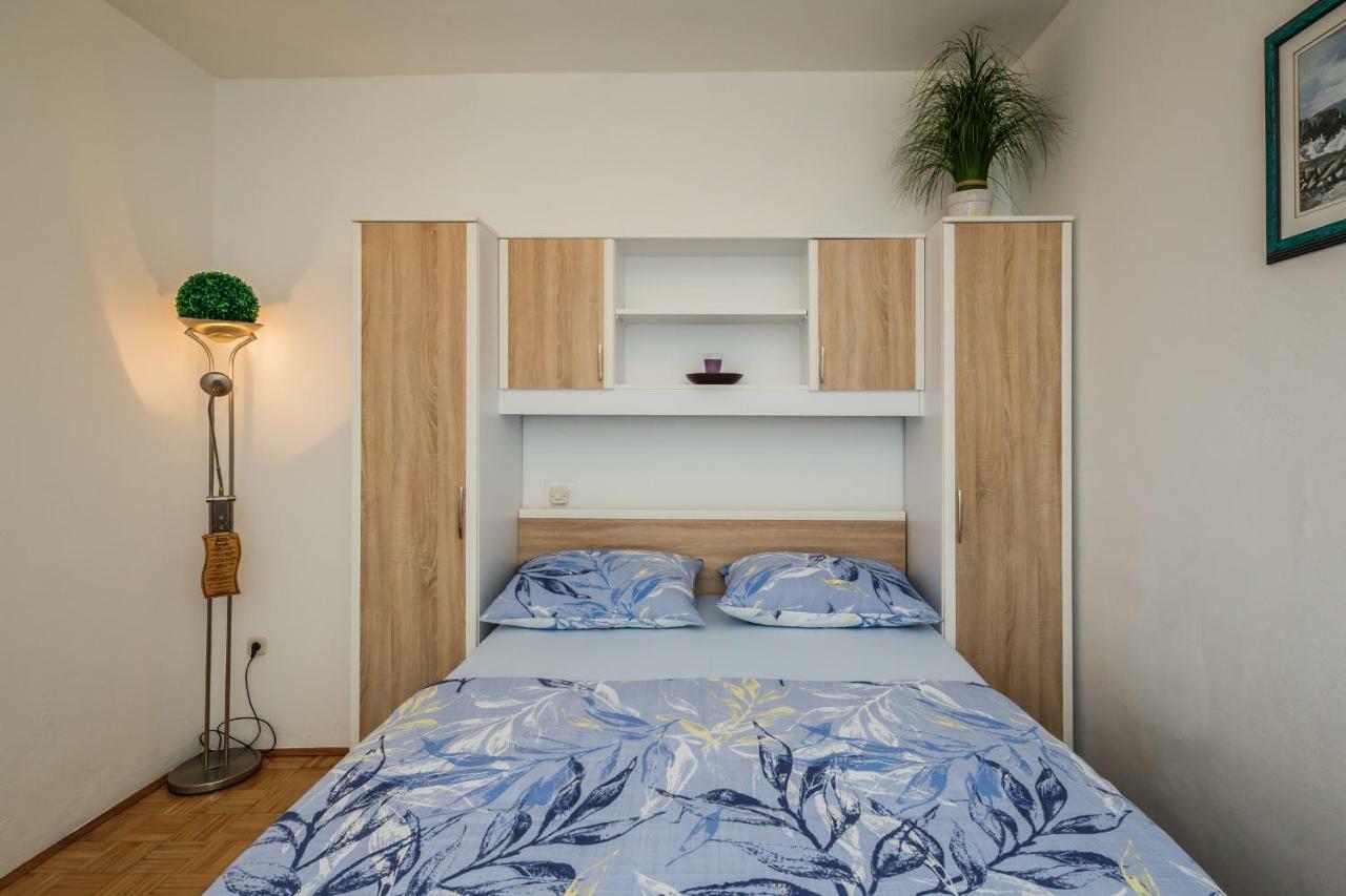 Apartments Sea Star Kastela Exterior photo