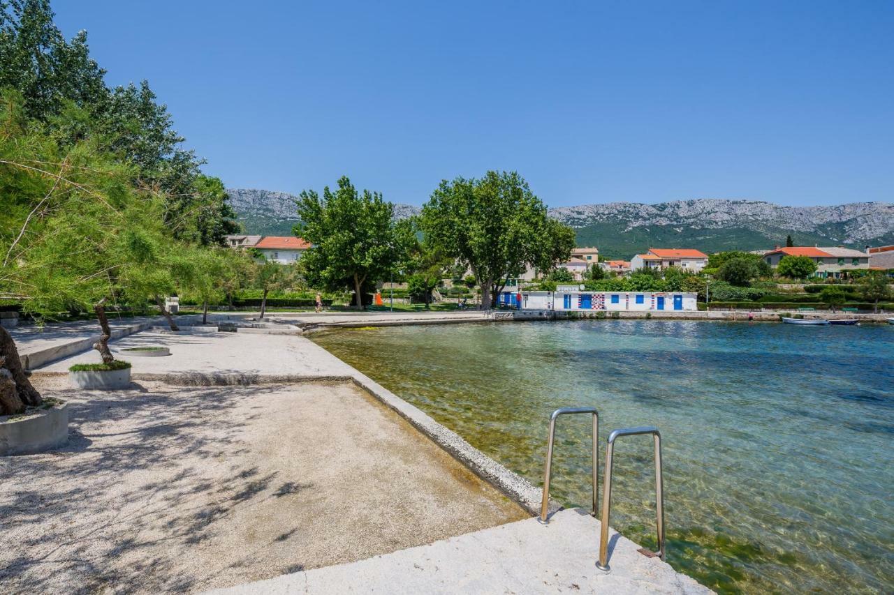 Apartments Sea Star Kastela Exterior photo