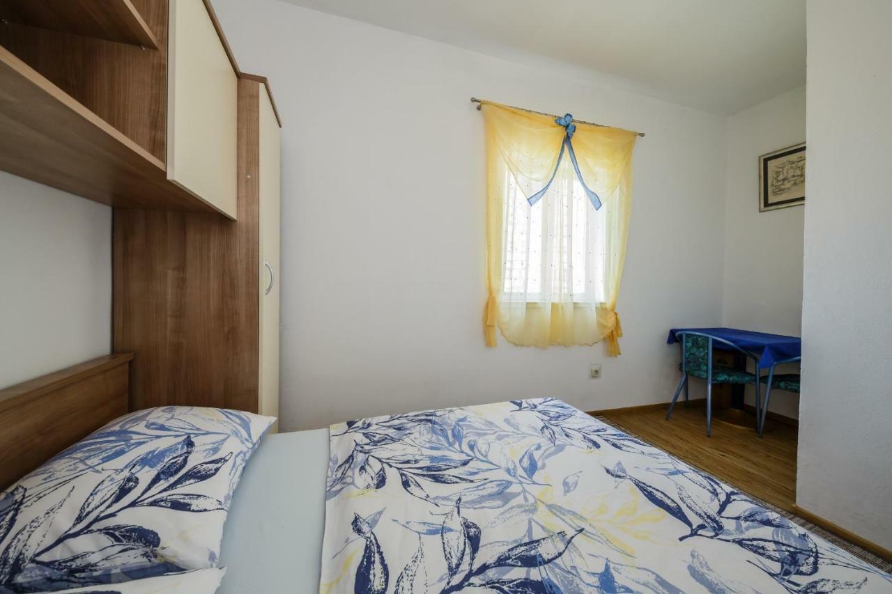 Apartments Sea Star Kastela Exterior photo